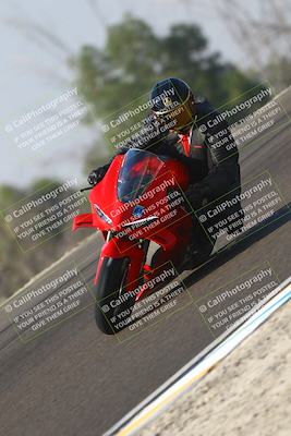 media/Nov-01-2025-TrackDaz (Sat) [[2b4d5192bc]]/B Group/1120am (Turn 2 Inside)/